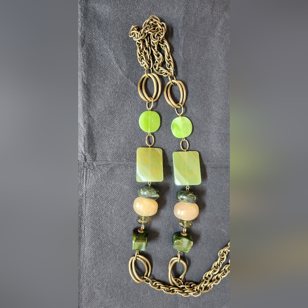 Avon Necklace - Picture 3 of 3